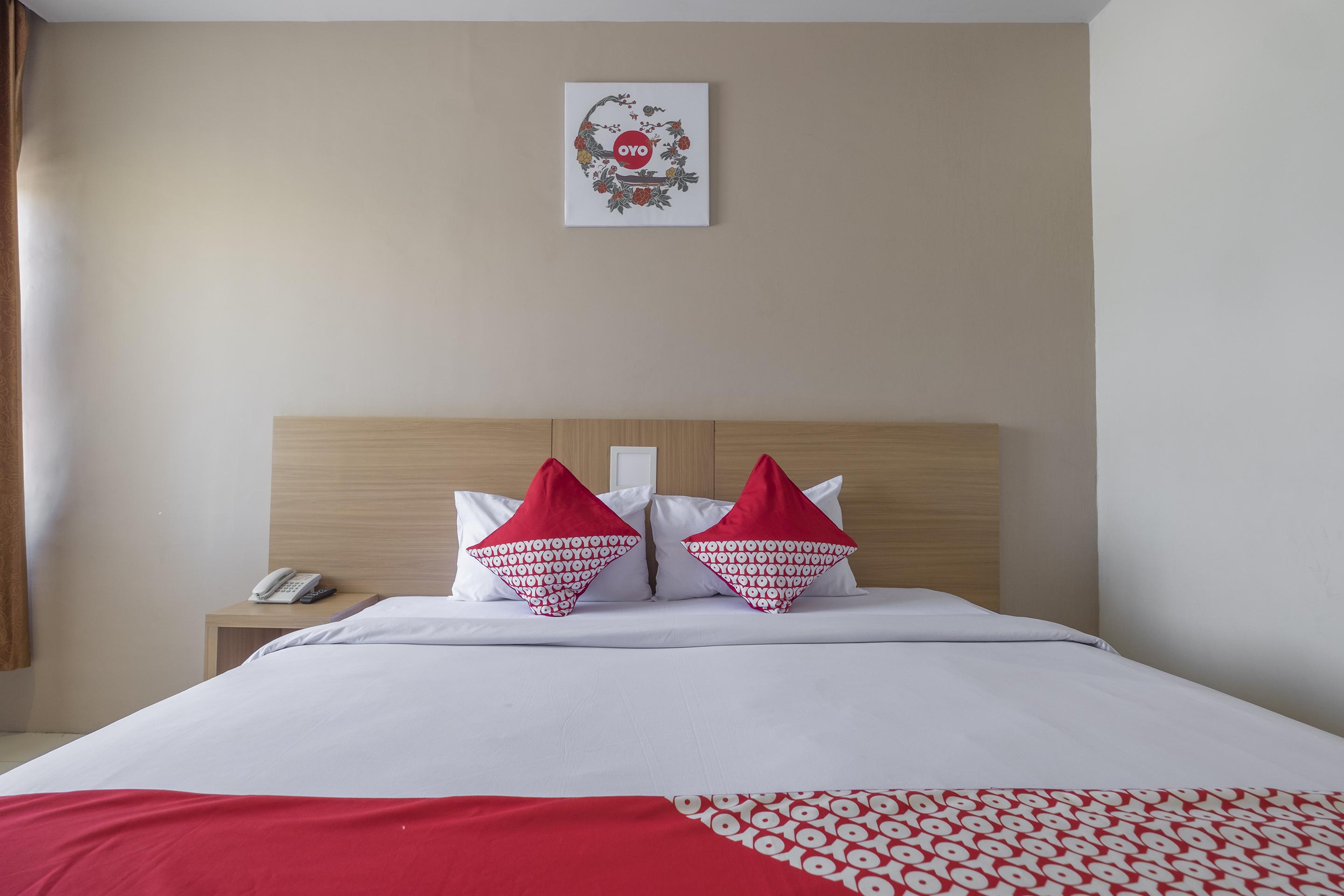 Collection O 1279 Hotel Grand Celino Makassar Dış mekan fotoğraf