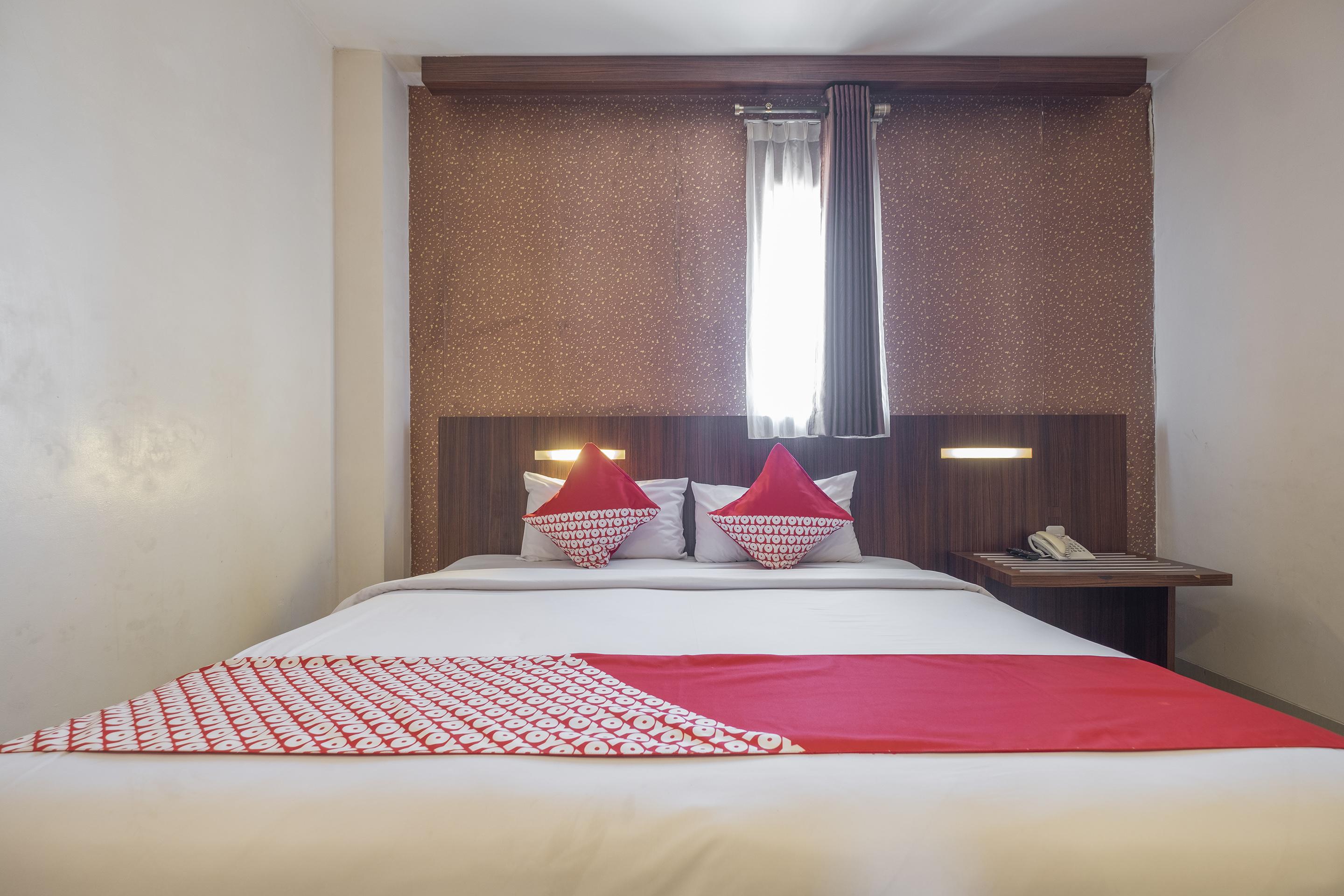 Collection O 1279 Hotel Grand Celino Makassar Dış mekan fotoğraf