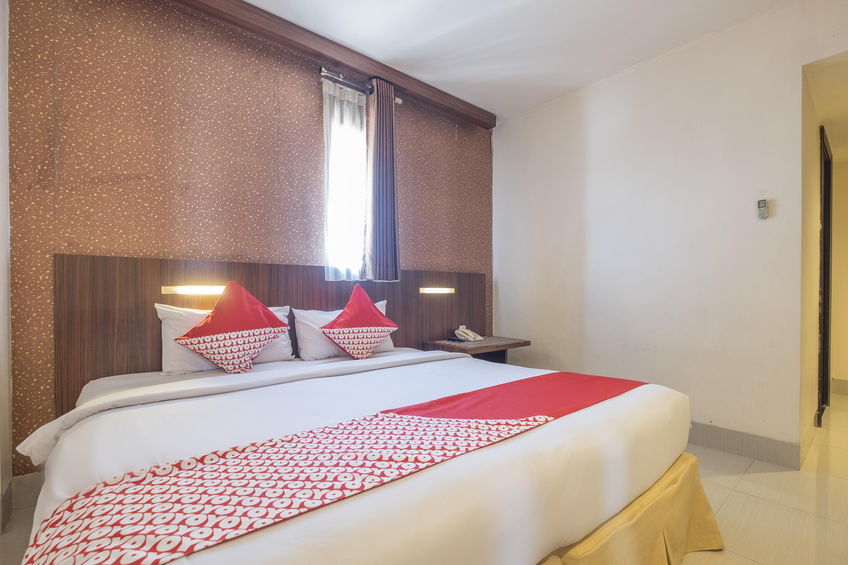 Collection O 1279 Hotel Grand Celino Makassar Dış mekan fotoğraf