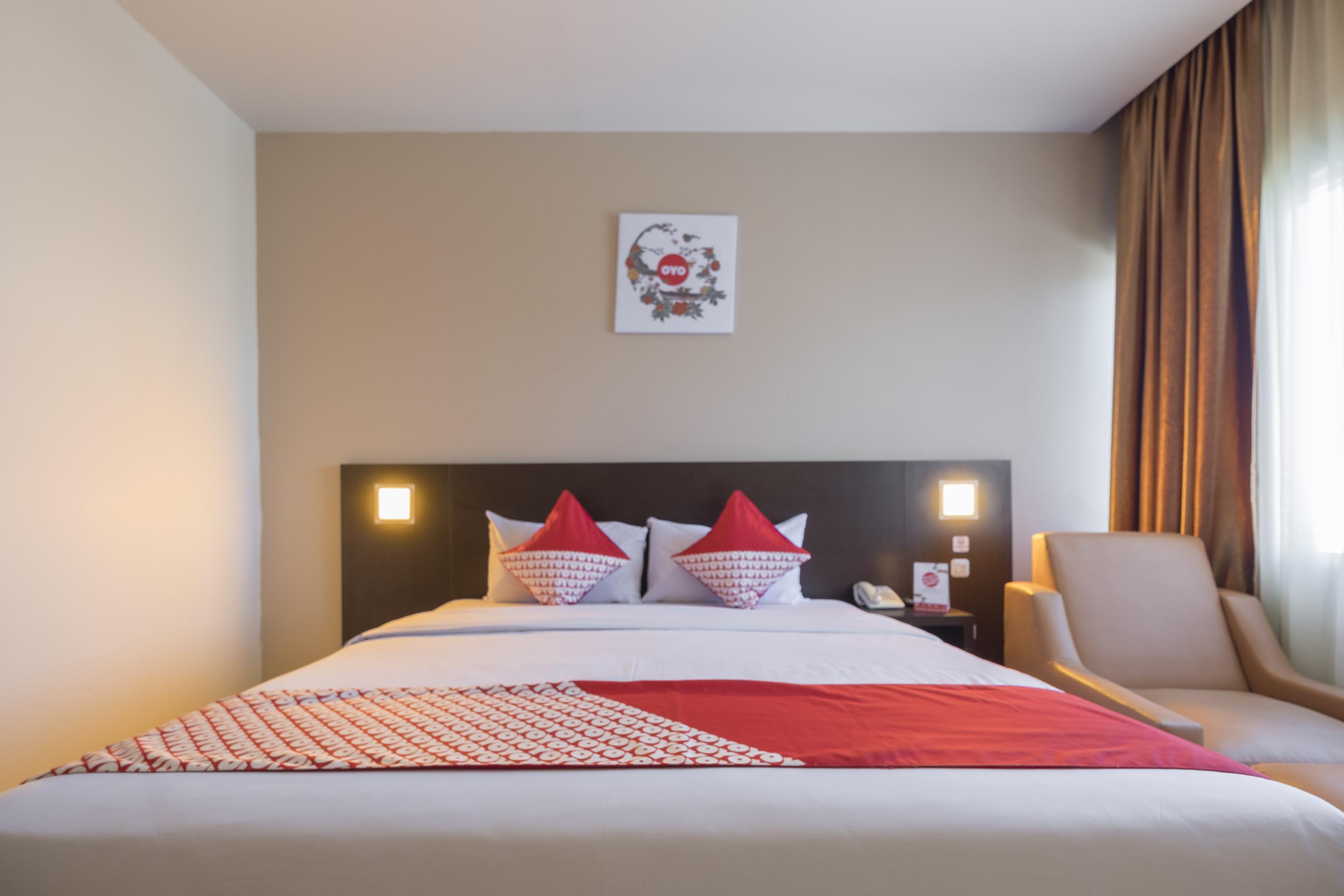 Collection O 1279 Hotel Grand Celino Makassar Dış mekan fotoğraf