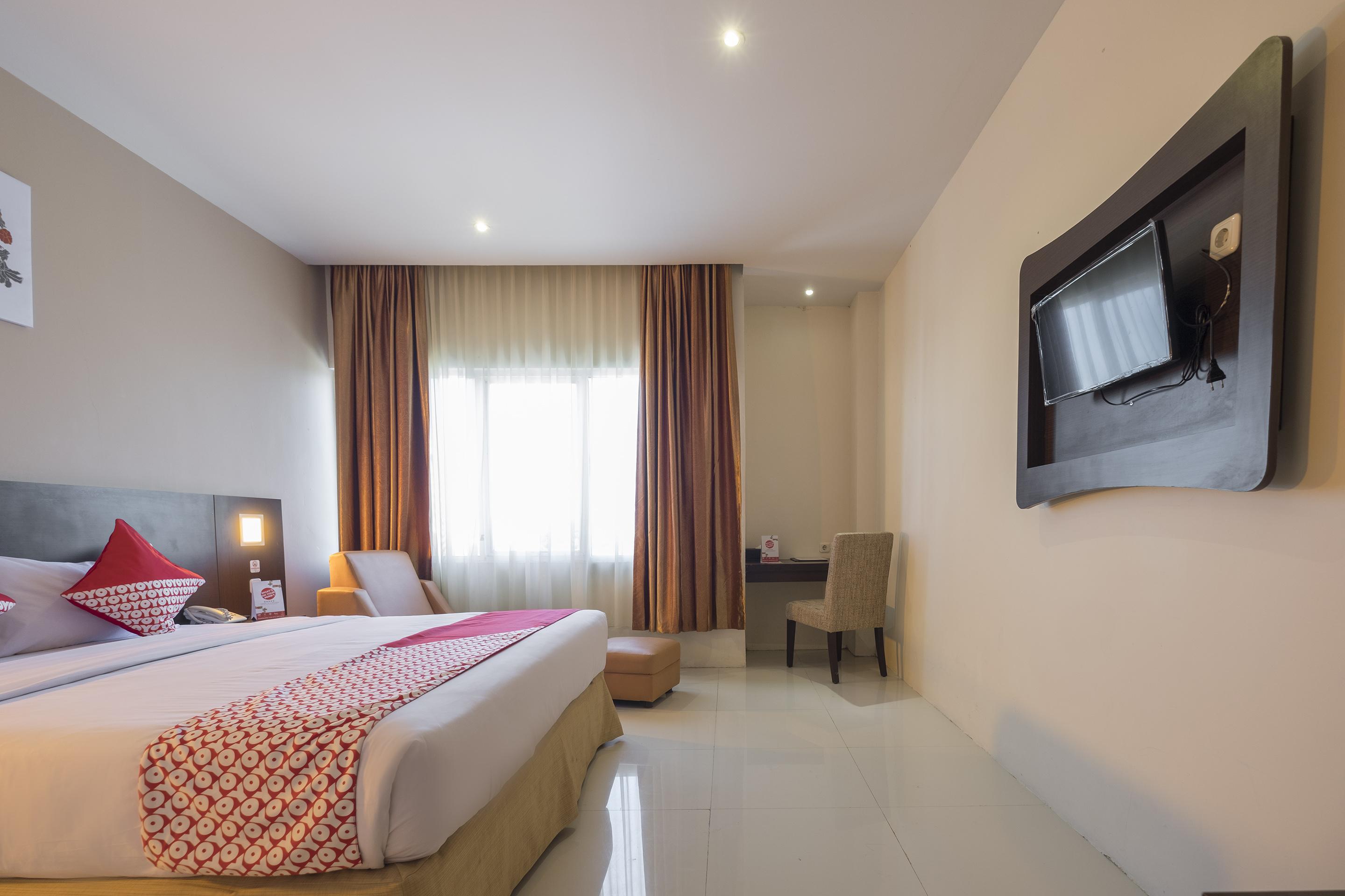 Collection O 1279 Hotel Grand Celino Makassar Dış mekan fotoğraf
