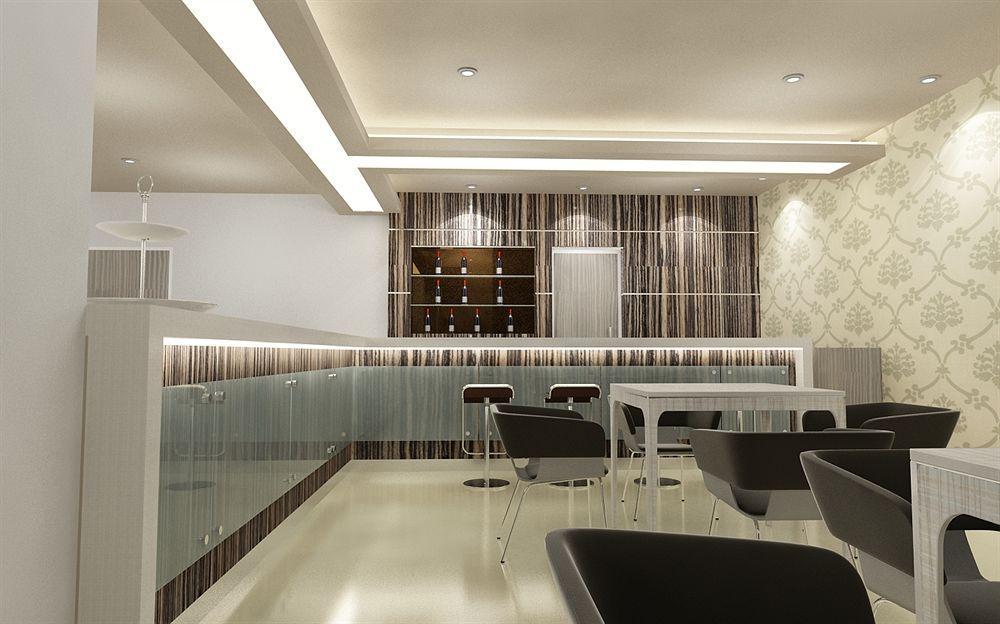 Collection O 1279 Hotel Grand Celino Makassar Dış mekan fotoğraf